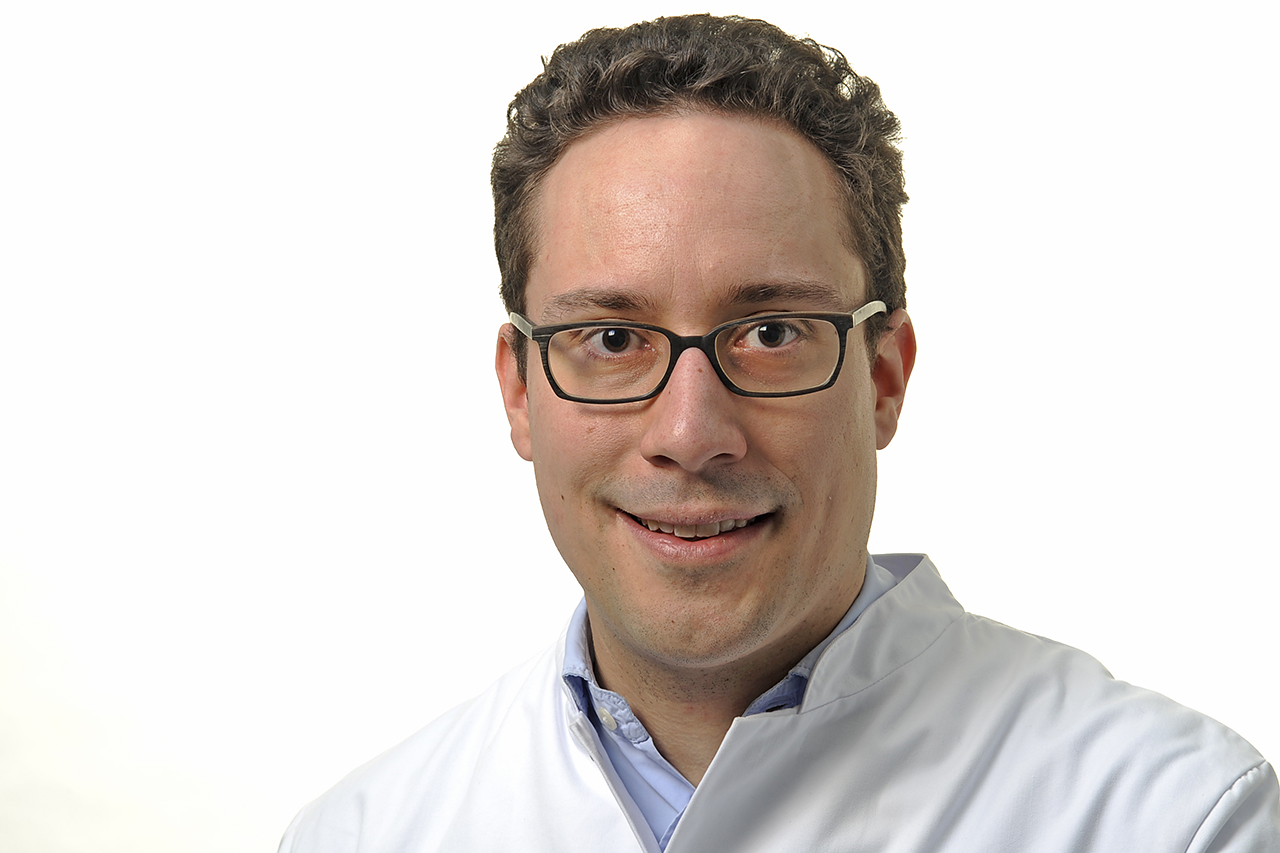 Dr. Daniel Fleischmann