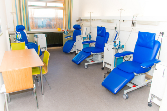 Patientenzimmer auf der Tagesklinik, Campus Großhadern, Station F5