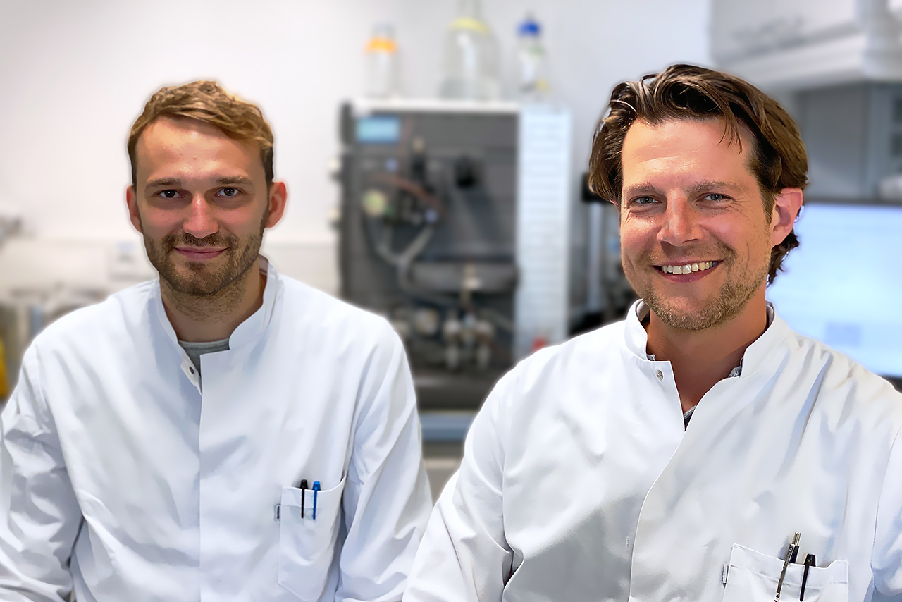 vlnr.: Daniel Böhmer und Dr. Lars König von der Klinischen Pharmakologie