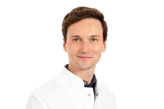 Prof. Dr. med. Bastian Czogalla