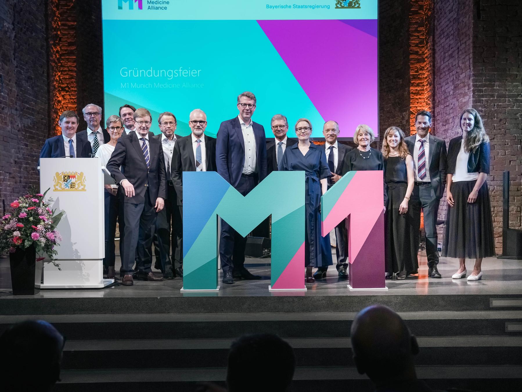  Group picture