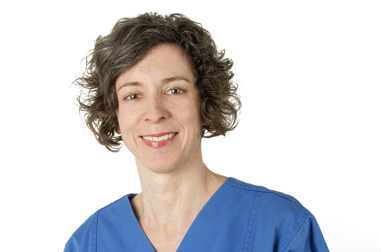 Kirsten Engert-Schmid, Kinderkrankenschwester