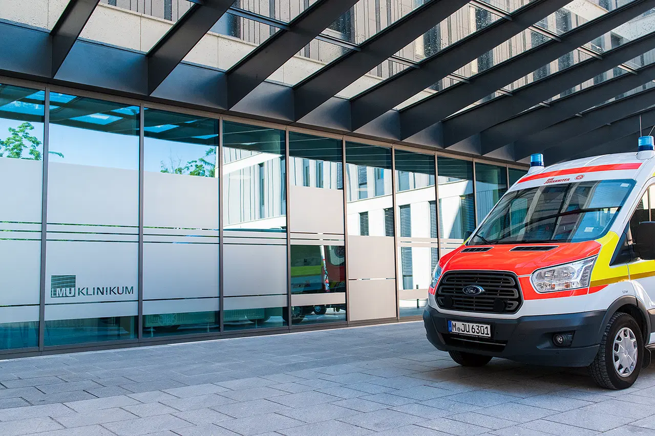 Anfahrt zur Zentralen Notaufnahme (ZNA) im LMU Klinikum Innenstadt 