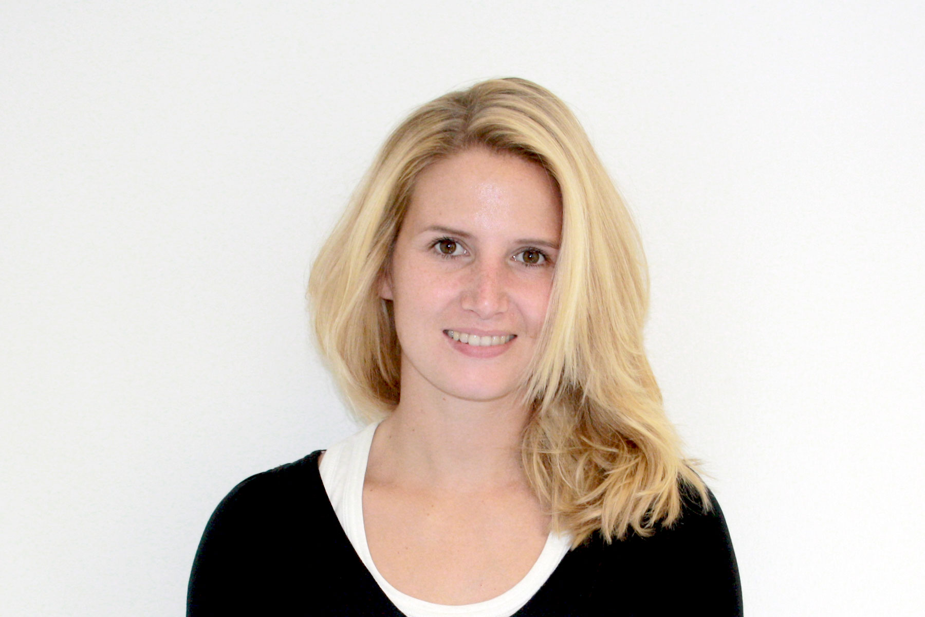 Mitarbeiterbild Claudia