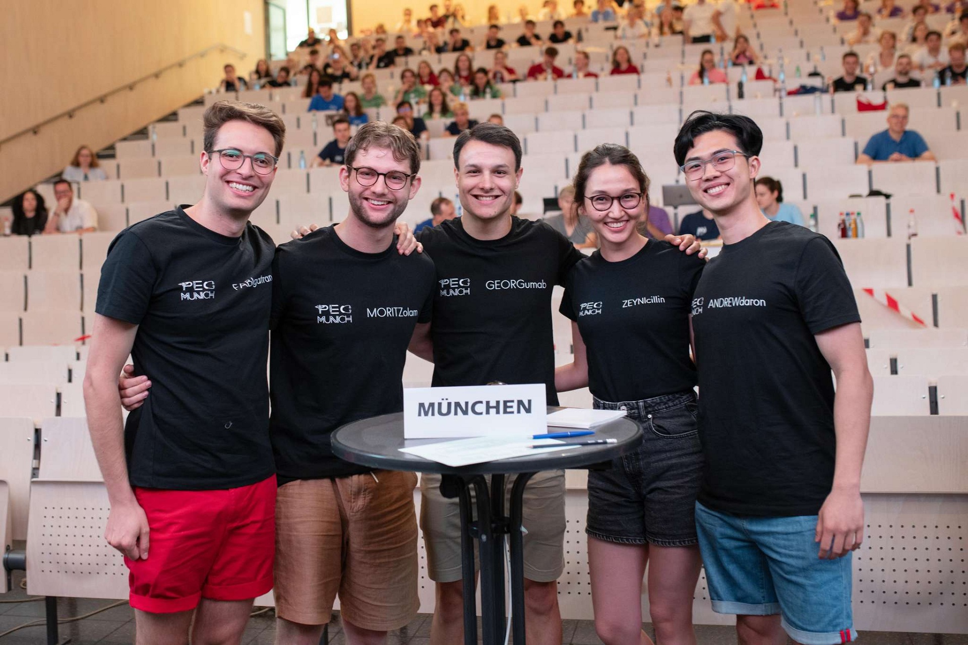 vlnr: Fabian Müller, Moritz Eichinger, Georg Scheffler, Zeinesh Beimenbetova, Andrew Sursanto