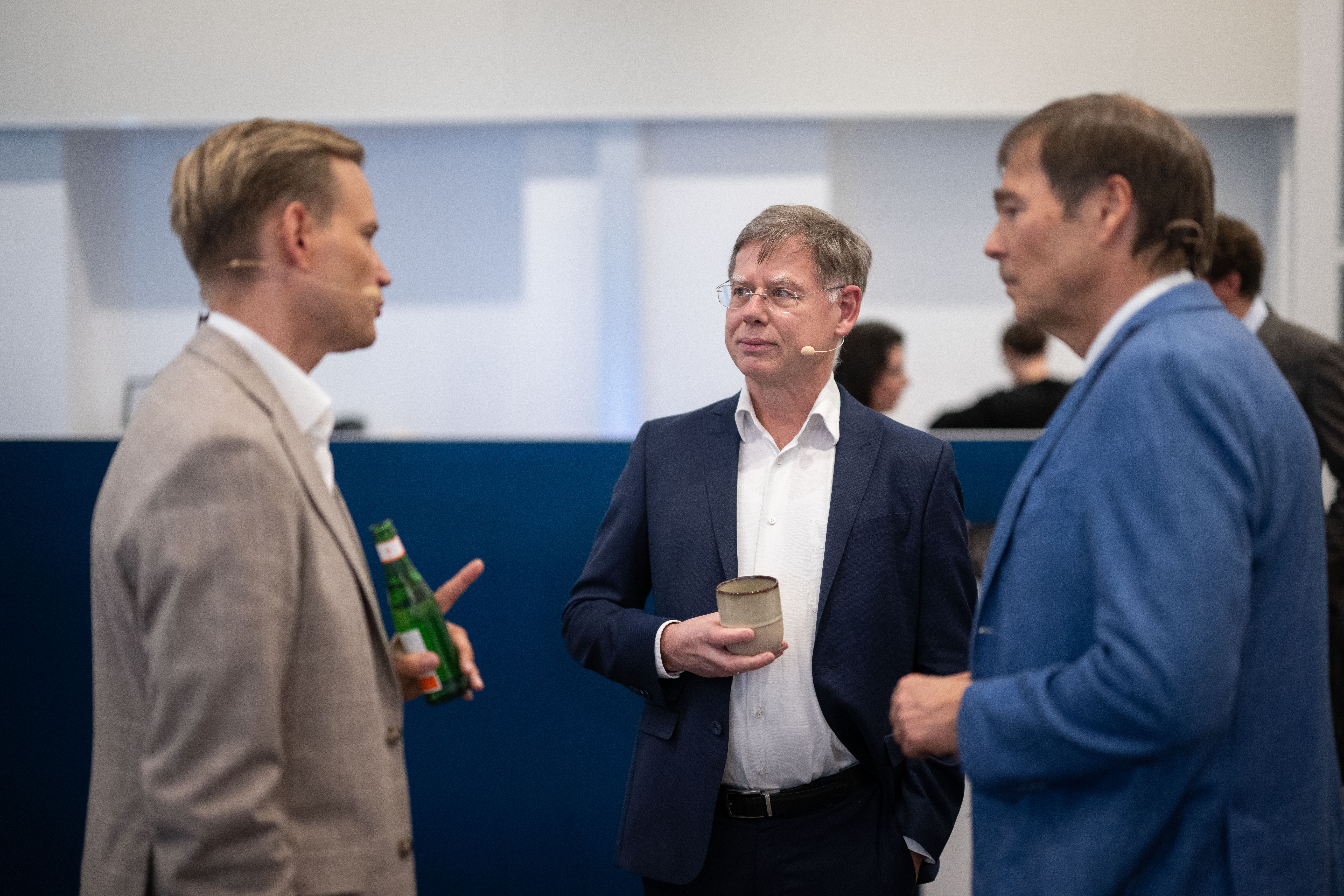 von links nach rechts. Prof. Dr. Hendrik Streeck MdB, Prof. Dr. Christoph Klein, Prof. Dr. Frank Buttgereit