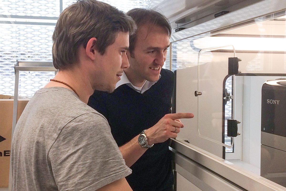 Dennis starting in Paquet Lab