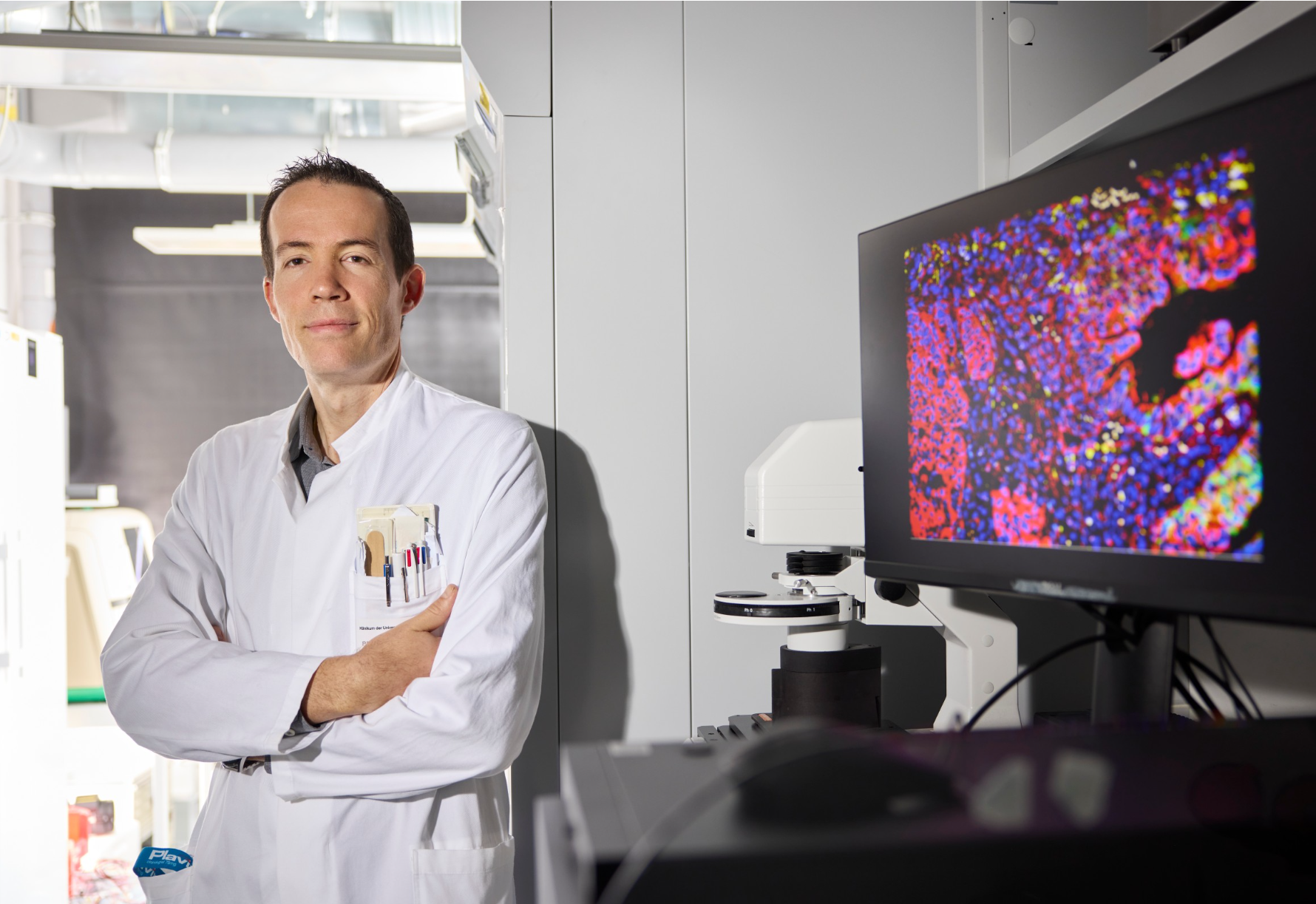 Prof. Sebastian Kobold im Labor